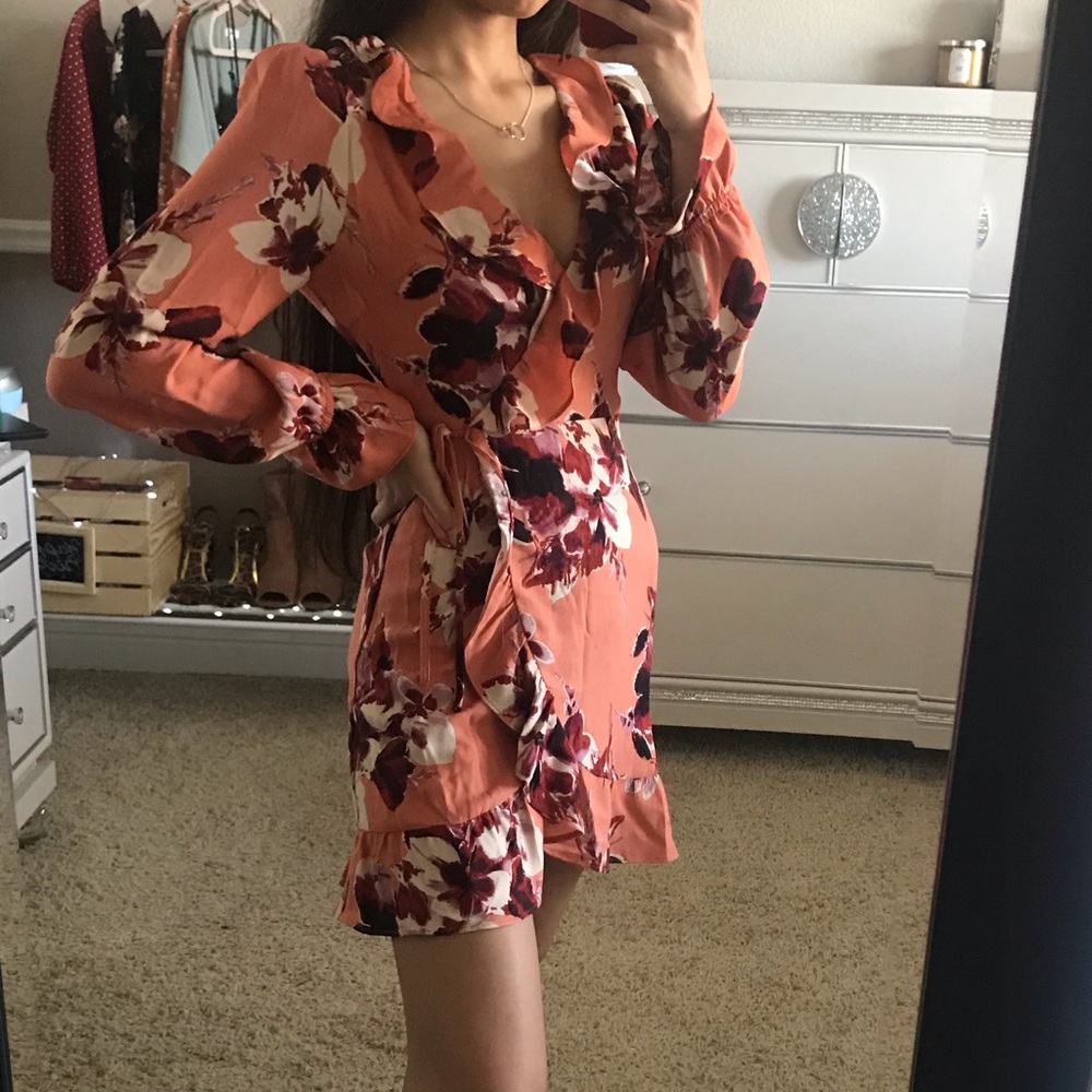 Floral dress 🧡